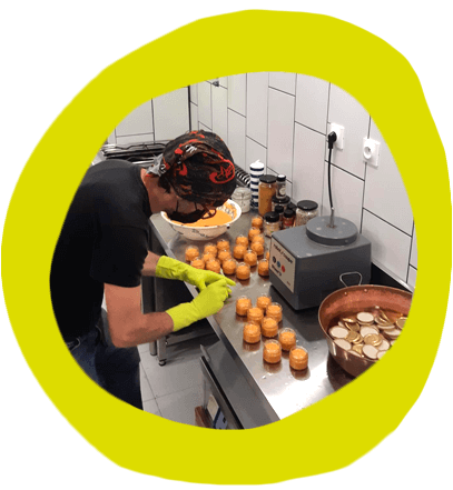 labo de transformation alimentaire en périgord - pâte de piment